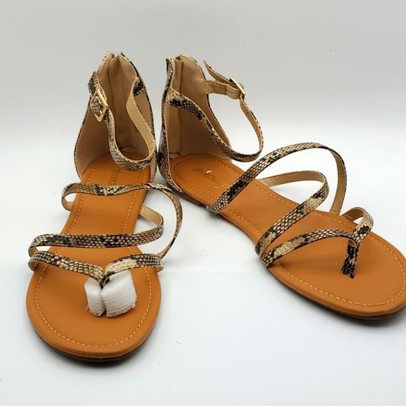 Shoe Dazzle Shoes - Faux Snake Skin Sandals.  SIZE 12M. S860
